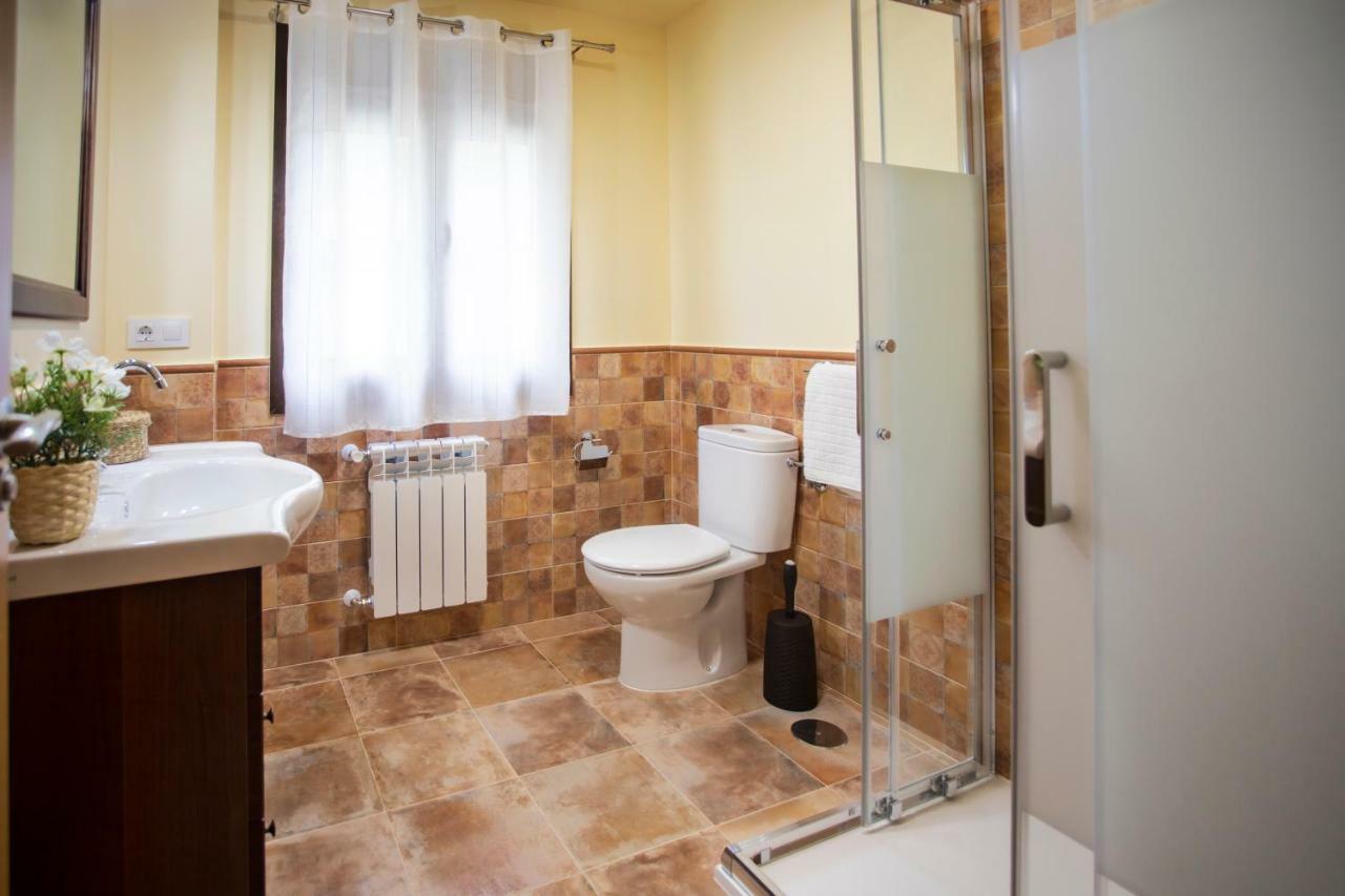 El Campo Mateo Apartamentos Cangas de Onis Luaran gambar